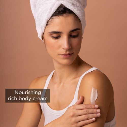 Apivita Testápoló krém száraz bőrre Royal Honey 150ml