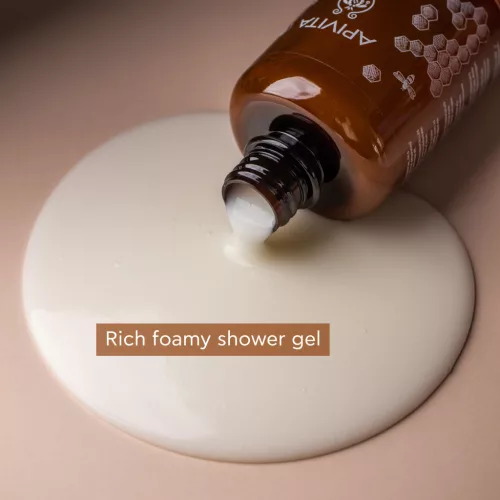 Apivita Tusfürdő száraz bőrre Royal Honey 500ml