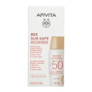   Apivita Bee Sun Safe Daily Age Repair színezett fluid ráncok és pigmentfoltok ellen SPF50 50ml