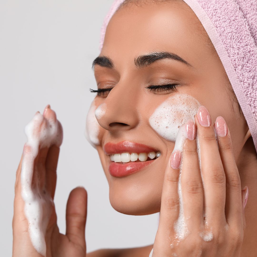 Arctisztítás – a bőrápolási rutin első és legfontosabb lépése